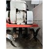 Image 10 : Tiller