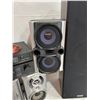 Image 2 : Stereo System/Speakers