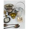 Image 2 : Assorted Servingware and Décor