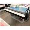 Image 1 : DAIGE QUICK MOUNT III 56" LAMINATING PRESS