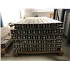 Image 2 : 2 PALLETS OF ASSORTED METALLIC SYMA STRUCTURE