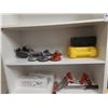 Image 3 : 7 SHELVES OF ASSORTED HAND TOOLS, MANUAL PUMP SUCTION CUPS, CARRYMATE PORTMAN 120KG CAPACITY, EMPTY