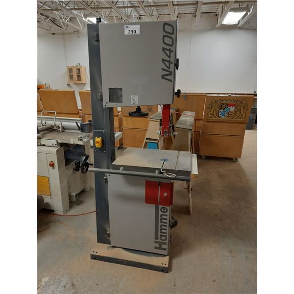 HAMME N4400 INDUSTRIAL VERTICAL BAND SAW