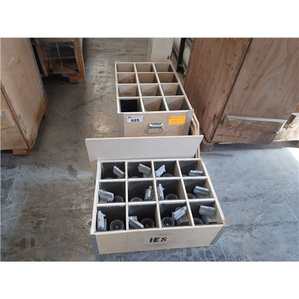 CRATE OF 12 SIRIUS GREY 31W 4.000K 26 DEGREE 230V EXHIBITION TRACK LIGHTING WITH 2 EMPTY 12 SLOT