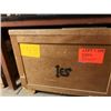 Image 3 : SKID-143 - CRATE OF TABLES SQUARE BISTRO, WHITE WITH 4 LEGS, SIZE: 700X700X750MM(H)