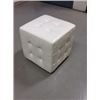 Image 2 : SKID 59 - LEM, BLACK LEATHER SEAT, SKID 60 - WHITE OTTOMAN CUBE, SKID 61 - WHITE OTTOMAN CUBE,