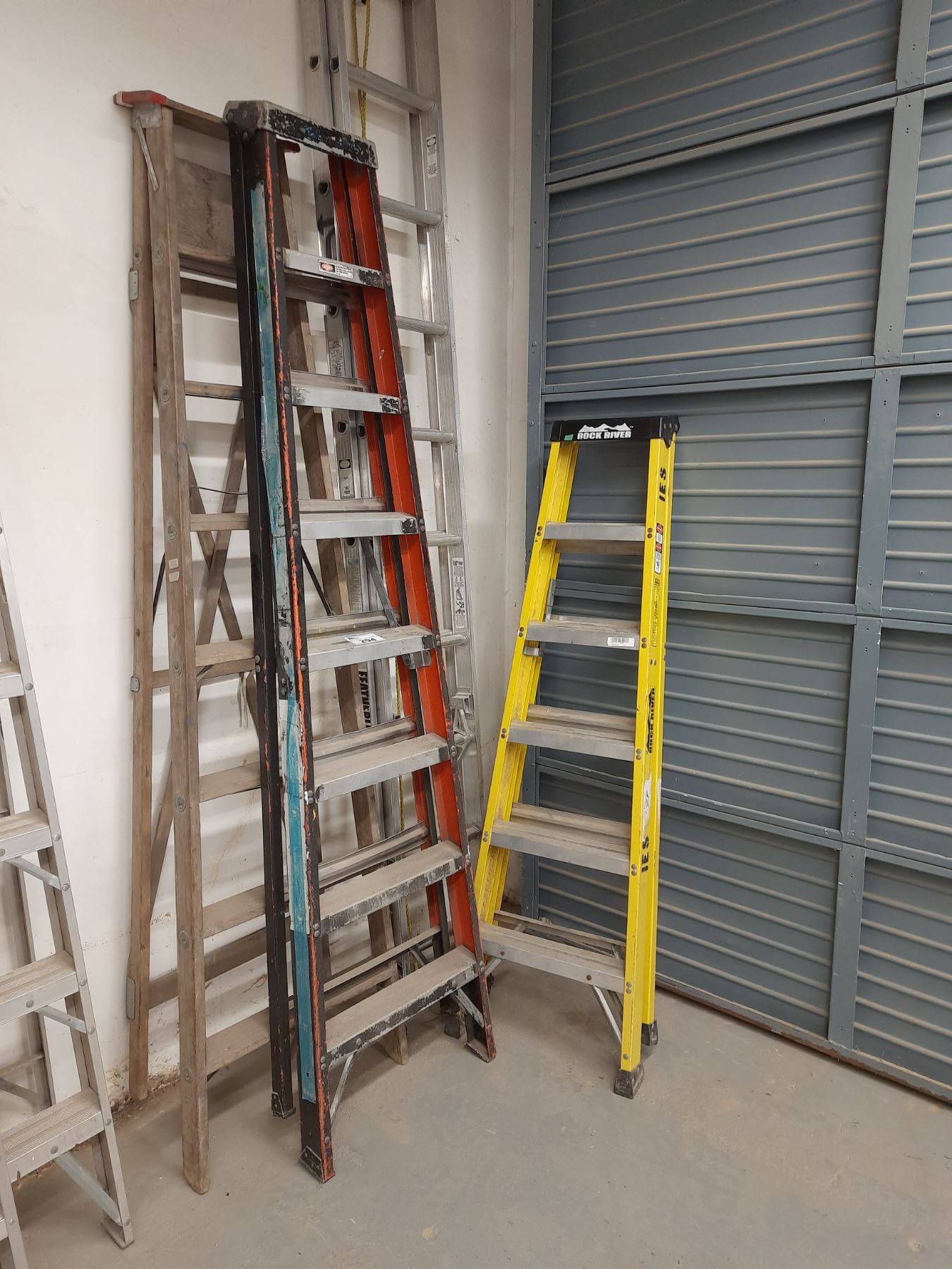 ALUMINUM 20' EXTENSION LADDER, WOODEN 8' STEP LADDER, FIBERGLASS 8 ...