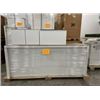 Image 2 : SKID 263 - 4PCS 1 BAR COUNTER, 2000X650X1050, BENCH CUSHION, 24 PCS