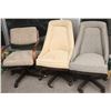 Image 1 : SHOWROOM LOT OF 3 MISMATCHED BACKED ROLLING UPHOLSTERED PARLOUR CHAIRS