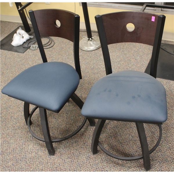 SHOWROOM PAIR OF METAL SWIVEL/ UPHOLSTERED CHAIRS