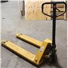 Image 1 : 5500LB YELLOW PALLET JACK