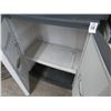 Image 3 : 4-Plastic 2 Shelf Work Cabinet 18" x 30" x 30"- 4 X $