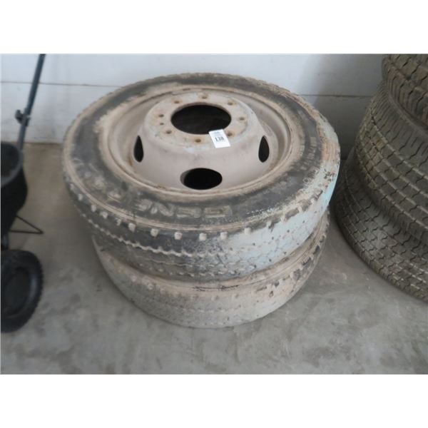 Pair of General Tires R225/70R/19.5