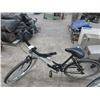 Image 1 : Green & White Huffy Causeway Bike