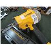 Image 2 : Dewalt Air Nail Gun