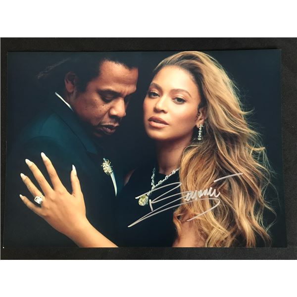 JAY Z AND BEYONCE SIGNED 8X10 PHOTO (RA COA)