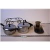 Image 1 : (2) Pots, Decorative Tub, Toothbrush Holder and Matching Plate + Metal Stand