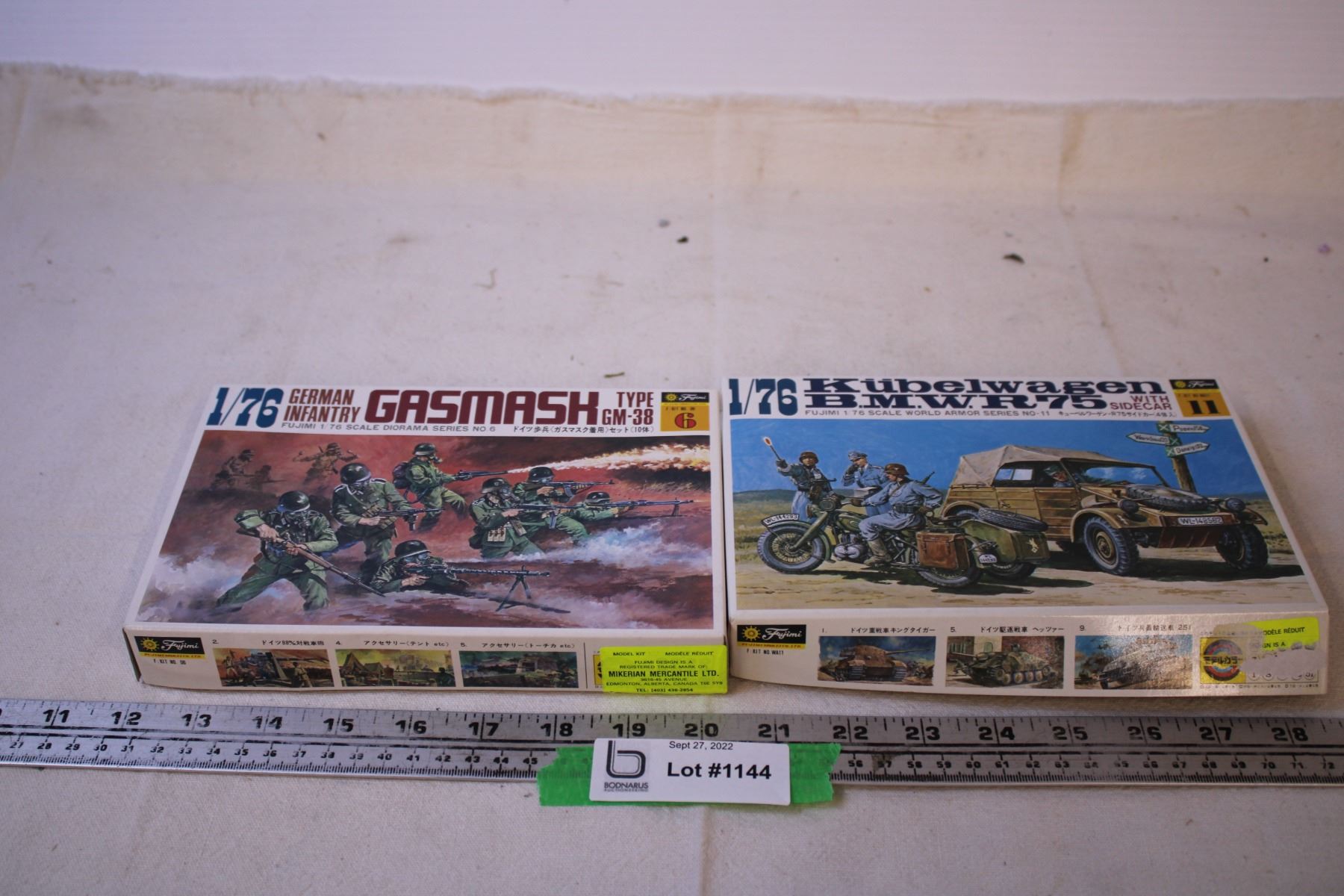 (2) Boxes of 1/76 Scale Model Figures - Bodnarus Auctioneering