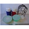 Image 1 : Wine Rack, Tupperware, 2 Igloo Containers
