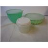 Image 3 : Wine Rack, Tupperware, 2 Igloo Containers