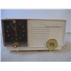 Image 2 : Vintage RCA Victor Radio & Clock, both working