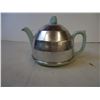 Image 2 : Sadler Teapot w/aluminum insulated beehive cozy/cover Mint Green