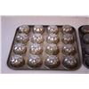 Image 2 : (2) Baking Trays