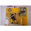 Image 2 : (3) NHL Figures