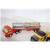 Image 6 : (3) Vintage Tonka Truck/Trailers + Tonka Bulldozer