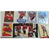 Image 4 : (16) Chicago Blackhawks - Hasek RC, GU Jersey card, Esposito, etc
