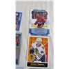 Image 5 : (16) Chicago Blackhawks - Hasek RC, GU Jersey card, Esposito, etc