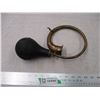 Image 2 : Brass horn