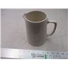 Image 2 : Pitcher 6.5" tall