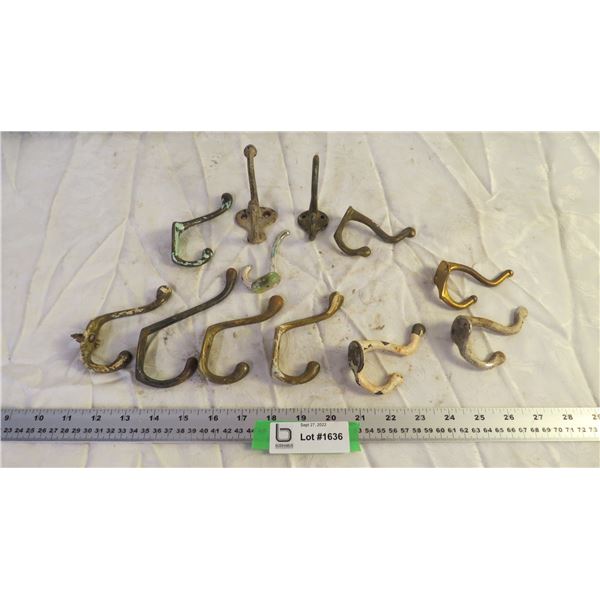 (12) Assorted coat hooks