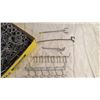 Image 2 : Assorted Pegboard Hooks