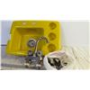 Image 1 : Fiberglass Sink with Faucet, Casters