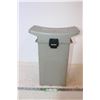 Image 1 : Benchmark Storage Container