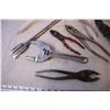 Image 2 : Assorted Tools