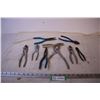 Image 1 : (9) Pliers
