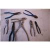Image 3 : (9) Pliers