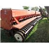 Image 5 : IH 620 Press Drill 24 Ft rubber packers #0390172C003734 fertilizer attachment