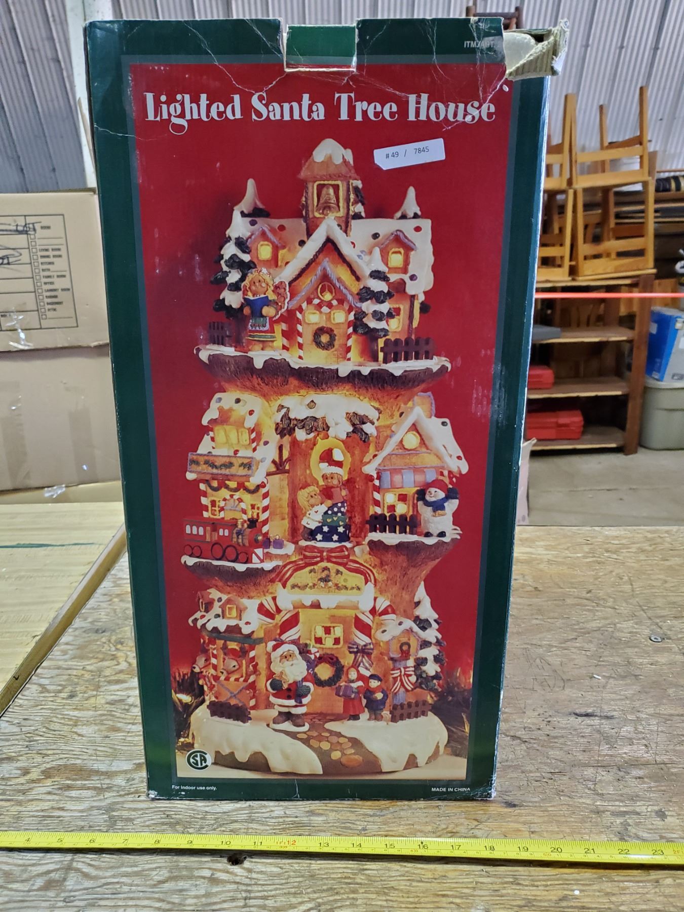 Santa Tree House large lighted Santa tree house - Schmalz Auctions