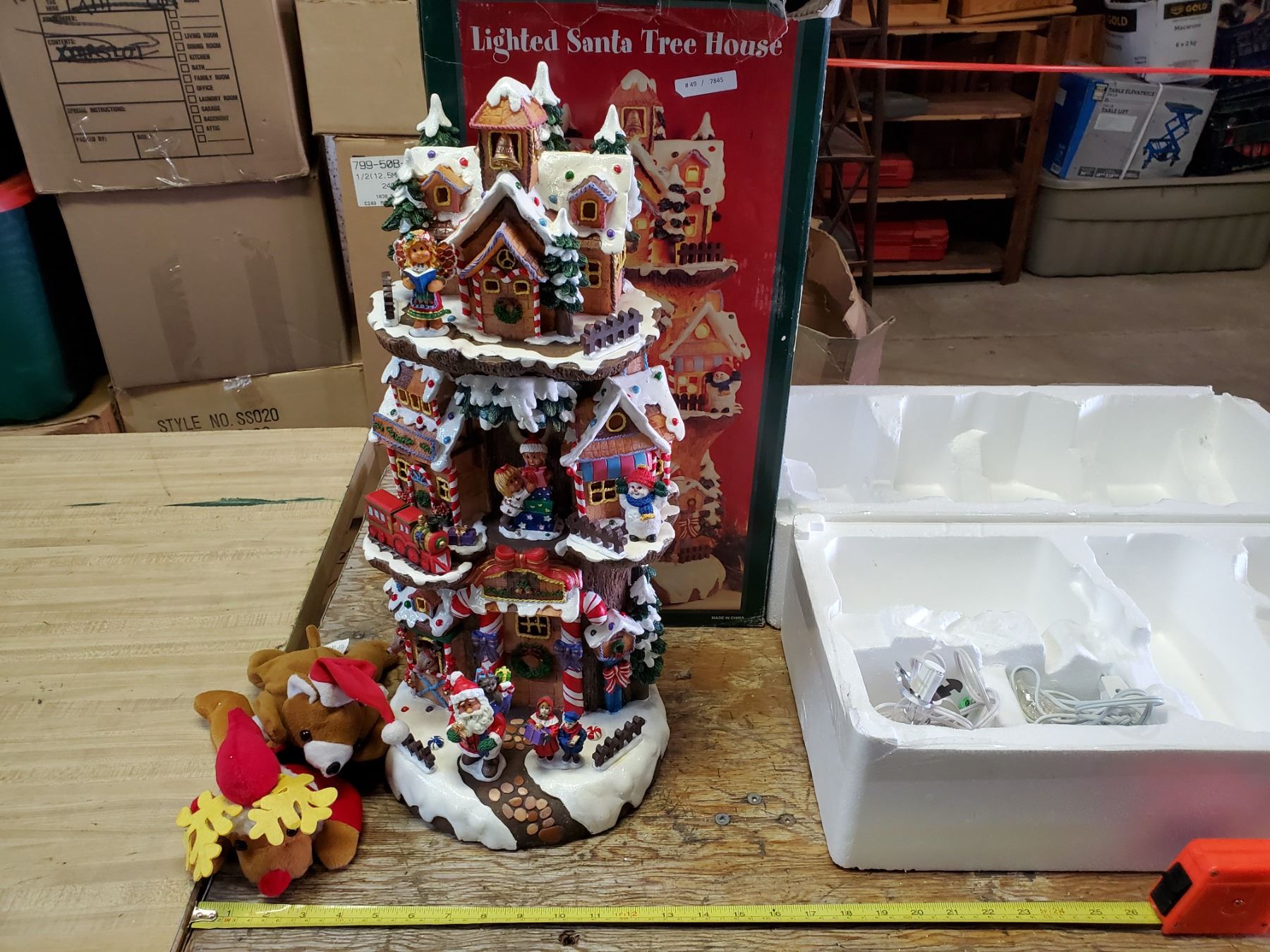 Santa Tree House large lighted Santa tree house - Schmalz Auctions