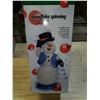 Image 2 : musical animated snowman