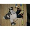 Image 2 : snowman on sleigh & snowman skiing