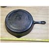 Image 2 : 10" cast iron pan