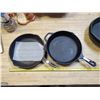 Image 1 : 2 10" cast iron pans