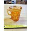 Image 2 : carnival glass mug w/ bird design