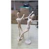 Image 3 : 2 wood Mannequins