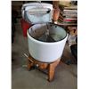 Image 1 : Antique washing machine